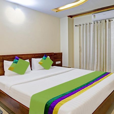 Treebo Skanda Suites Kumbalgod Exterior photo